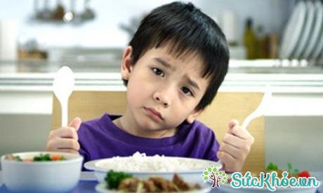 Chán ăn là một dấu hiệu thiếu vitamin ở trẻ nhỏ